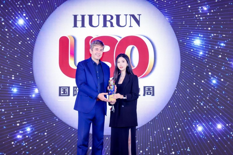 荣耀加冕！周冰洁荣登胡润 30 岁以下创业精英榜