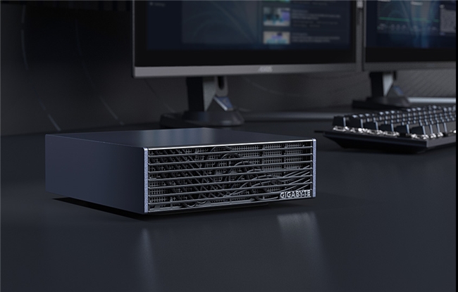 技嘉AI TOP ATOM携手AIMA打造桌面级AI落地新范式